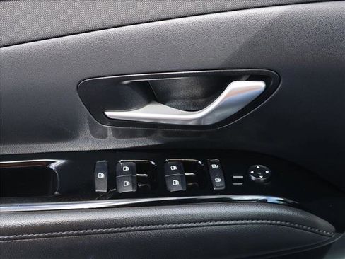 Used 2022 Hyundai Tucson Limited AWD/4WD image 12
