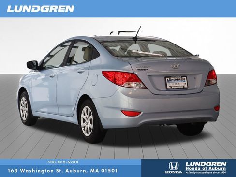 Used 2012 Hyundai Accent GLS w/ Comfort Pkg 2 FWD image 3
