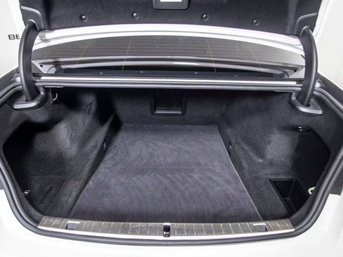 Used 2022 BMW 750i xDrive AWD/4WD image 8