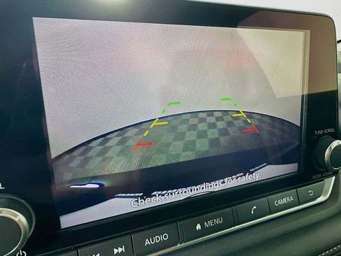 Certified 2025 Nissan Rogue S image 12