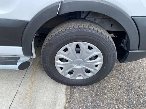Used 2025 Ford Transit 250 Low Roof w/ Exterior Upgrade Package RWD image 13