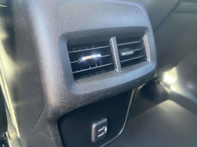 Used 2022 Chevrolet Equinox LS AWD/4WD image 21