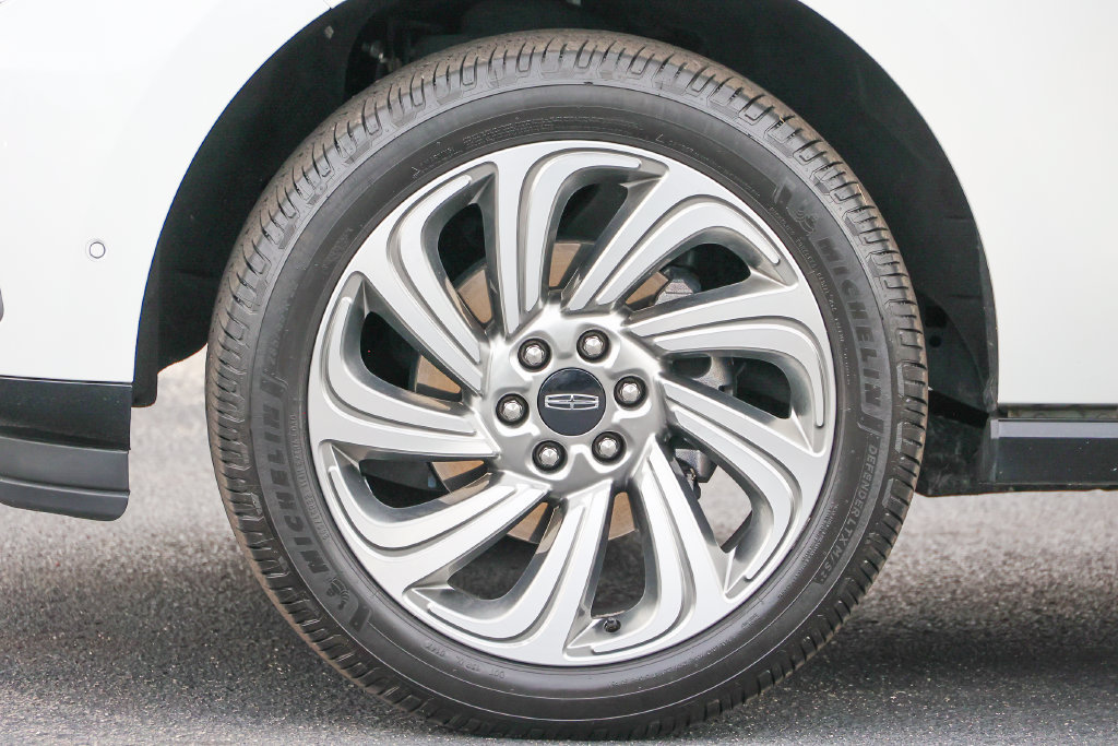 Used 2024 Lincoln Navigator Premiere AWD/4WD image 21