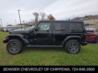 Used 2022 Jeep Wrangler Unlimited Sahara video 2
