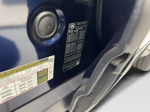 Used 2021 Land Rover Range Rover Velar R-Dynamic S image 88