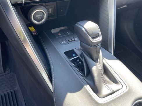 Certified 2023 Toyota Venza Limited AWD/4WD image 26