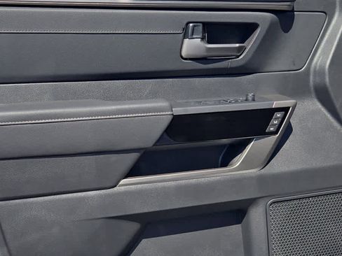 New 2026 Toyota Tundra Limited AWD/4WD image 10