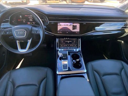 Used 2025 Audi Q7 3.0T Premium Plus image 14