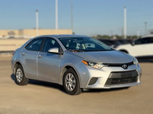 Used 2016 Toyota Corolla L FWD image 4