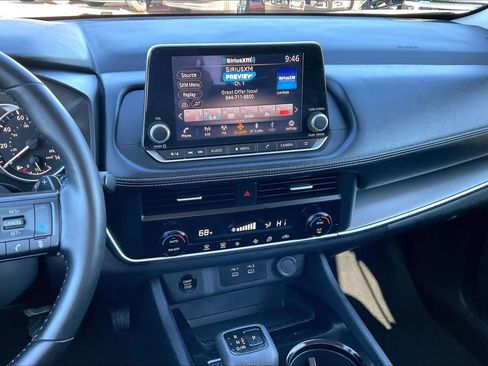 Used 2025 Nissan Rogue SV image 6