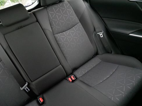 Certified 2021 Toyota RAV4 XLE w/ Convenience Package AWD/4WD image 14