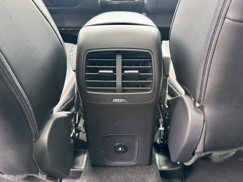 New 2025 Ford Escape ST-Line w/ Tech Pack #1 image 31