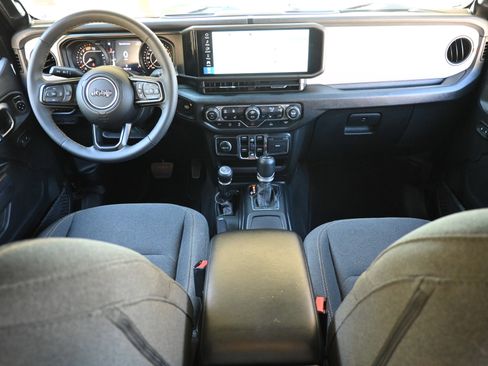 Used 2024 Jeep Wrangler Sport S image 21