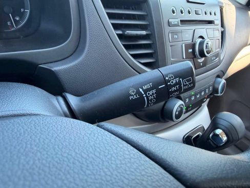 Used 2013 Honda CR-V LX image 17