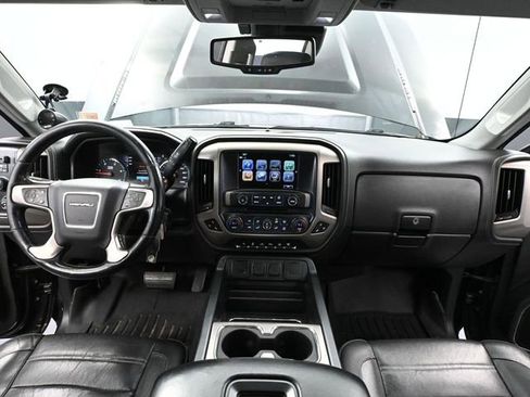 Used 2018 GMC Sierra 3500 Denali image 30