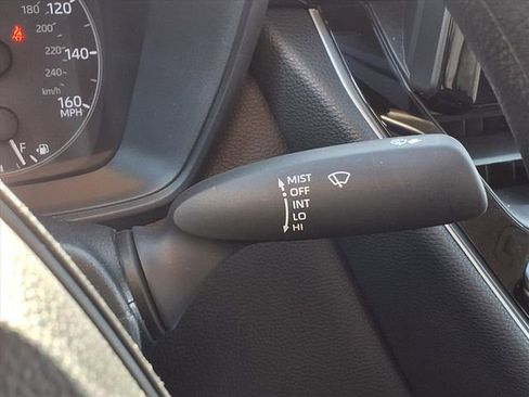 Used 2025 Toyota Corolla LE image 63