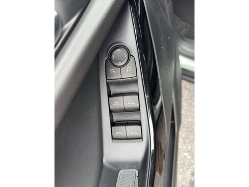 New 2026 Chevrolet Equinox LT w/ Convenience Package II image 7