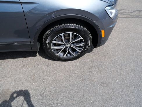Used 2019 Volkswagen Tiguan SE w/ Panoramic Sunroof Package AWD/4WD image 34