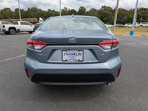 Used 2023 Toyota Corolla LE image 5