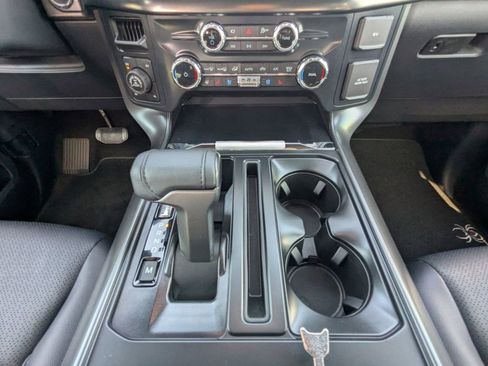 New 2026 Ford F150 Lariat w/ Equipment Group 502A High image 19