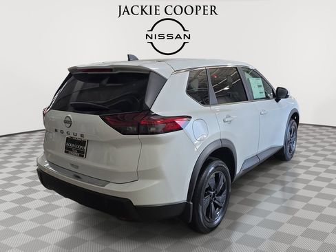 New 2026 Nissan Rogue SV image 5