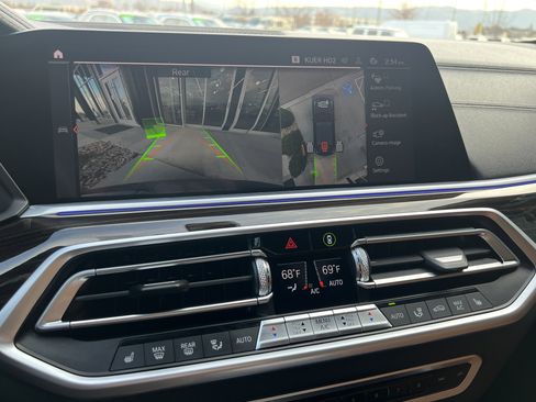 Used 2020 BMW X6 xDrive40i w/ M Sport Package image 21