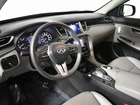 Certified 2023 INFINITI QX50 Luxe image 13