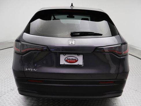 Used 2024 Honda HR-V LX image 10