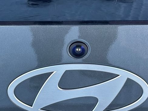 Used 2025 Hyundai Elantra SEL FWD image 15
