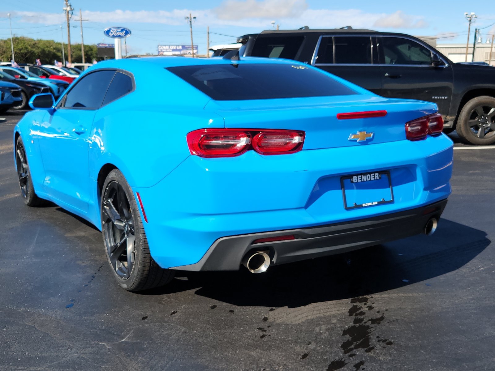 Used 2023 Chevrolet Camaro LT RWD image 3