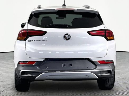 Certified 2022 Buick Encore GX Essence w/ Advanced Technology Package AWD/4WD image 5