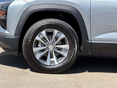 New 2027 Chevrolet Equinox LT FWD image 40