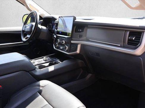 Used 2022 Ford Expedition Max XLT AWD/4WD image 28