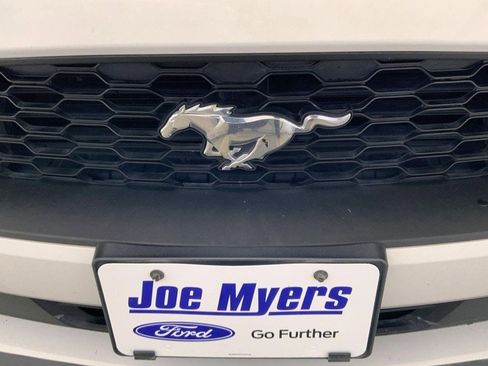 Used 2020 Ford Mustang Premium image 27