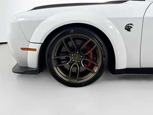 Used 2022 Dodge Challenger SRT Hellcat RWD image 28