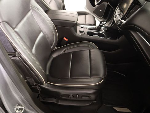Used 2023 Chevrolet Traverse Premier w/ Redline Edition image 14