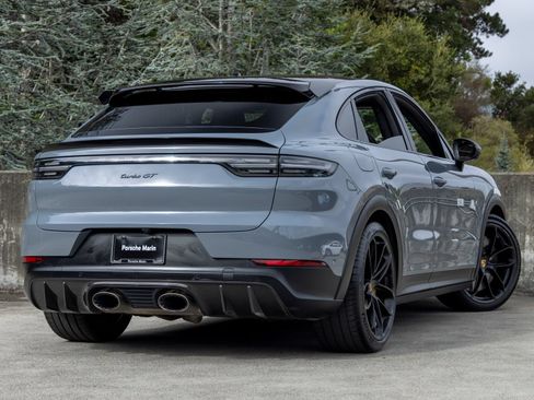 Certified 2023 Porsche Cayenne Turbo GT AWD/4WD image 11