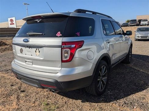 Used 2015 Ford Explorer XLT w/ Equipment Group 202A image 4