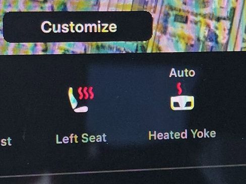 Used 2022 Tesla Model S Plaid image 7