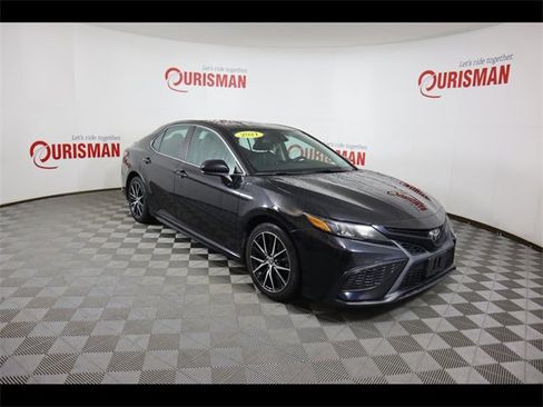 Used 2021 Toyota Camry SE image 14