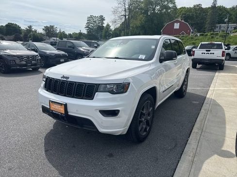 Certified 2021 Jeep Grand Cherokee Limited w/ Quick Order Package 28K 80th AWD/4WD image 3