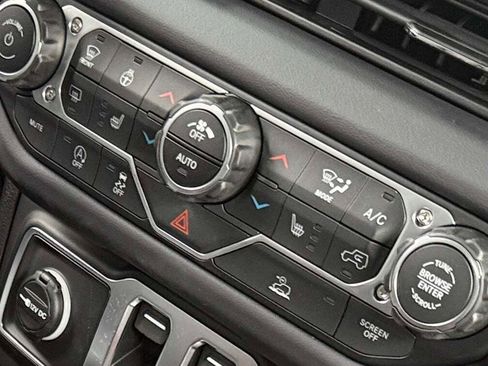 New 2025 Jeep Wrangler Rubicon w/ Convenience Group image 33