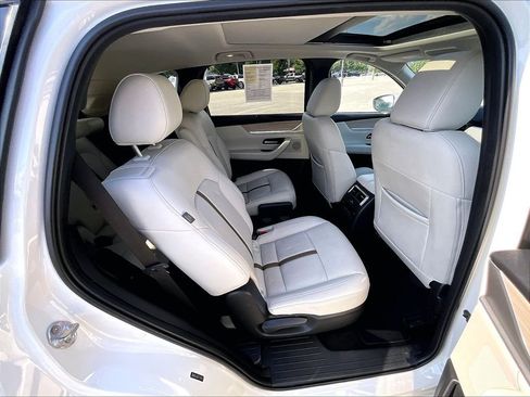 Used 2024 MAZDA CX-90 Plug-In Hybrid w/ Premium Plus AWD/4WD image 16