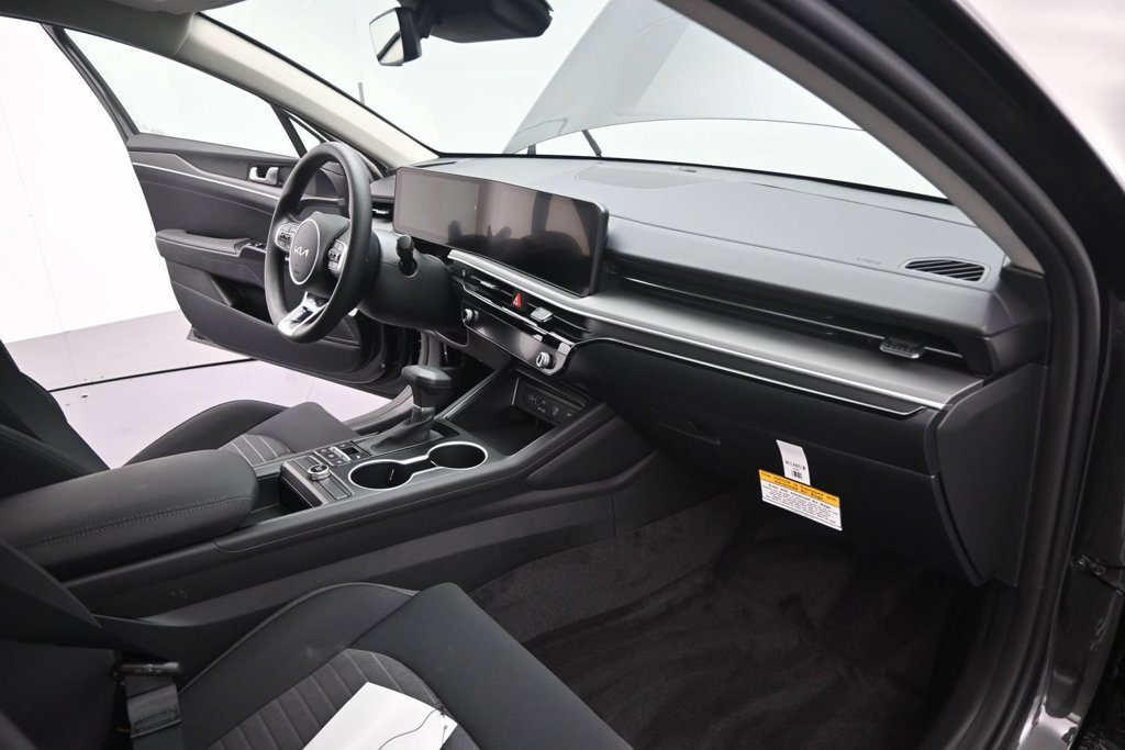 New 2026 Kia K5 LXS FWD image 20