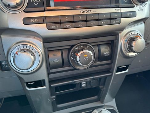 Used 2013 Toyota 4Runner 4WD image 19