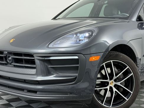 Used 2024 Porsche Macan image 11