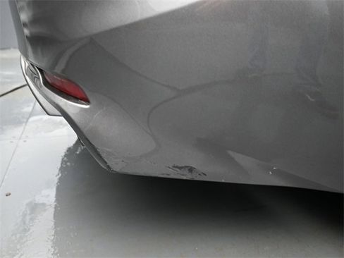 Used 2020 Toyota Camry SE image 6