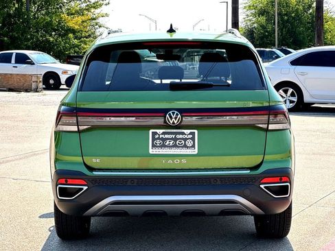 New 2025 Volkswagen Taos SE image 7