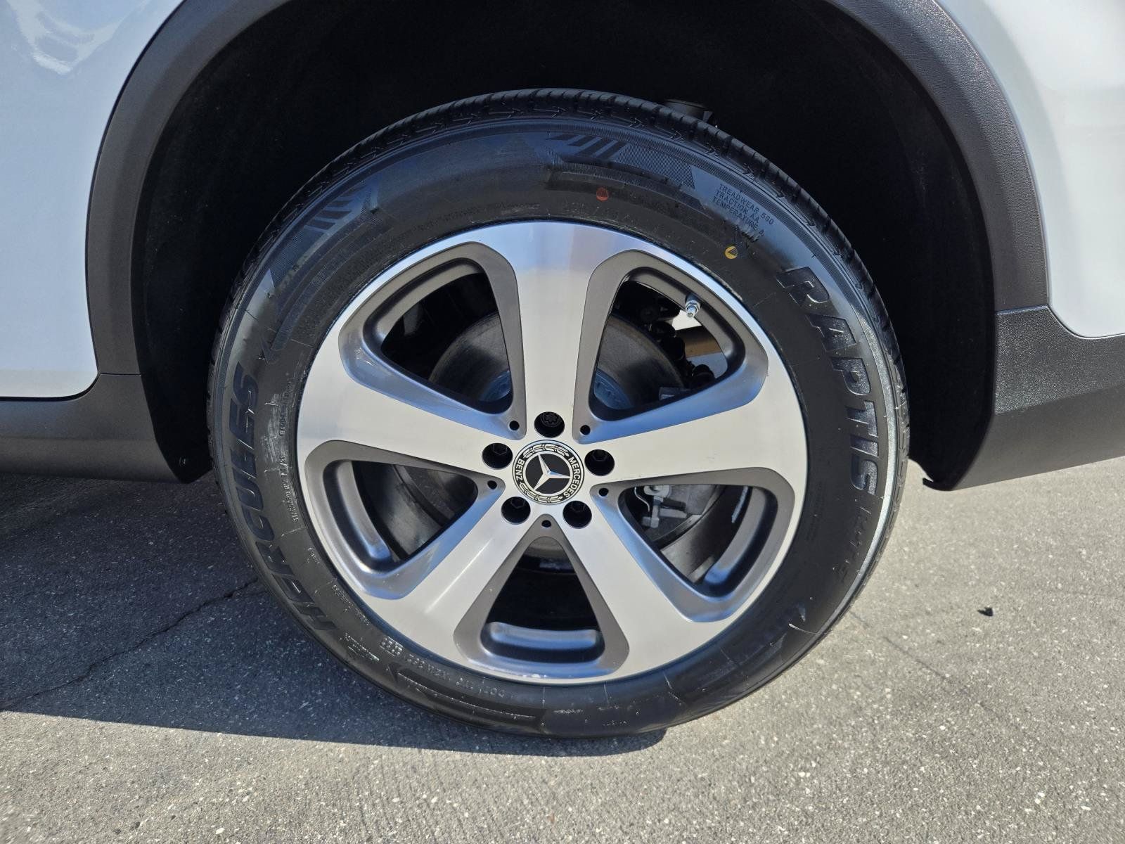 Used 2022 Mercedes-Benz GLC 300 w/ Premium Package Lite image 32