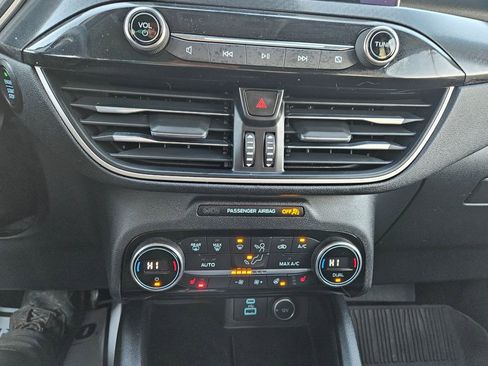 Used 2021 Ford Escape SEL w/ SEL Stealth AWD Package image 16